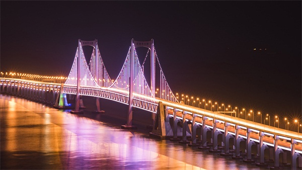 橋梁夜景亮化設(shè)計(jì)應(yīng)該注意什么？
